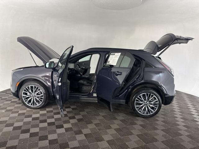 used 2024 Cadillac XT4 car, priced at $37,900