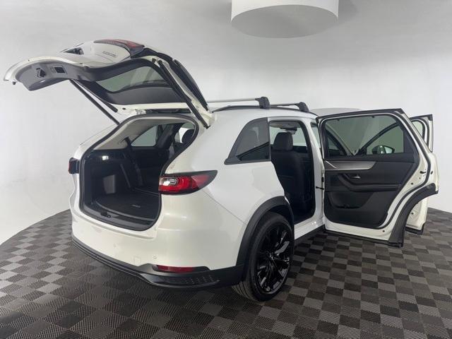 new 2025 Mazda CX-90 car, priced at $45,474