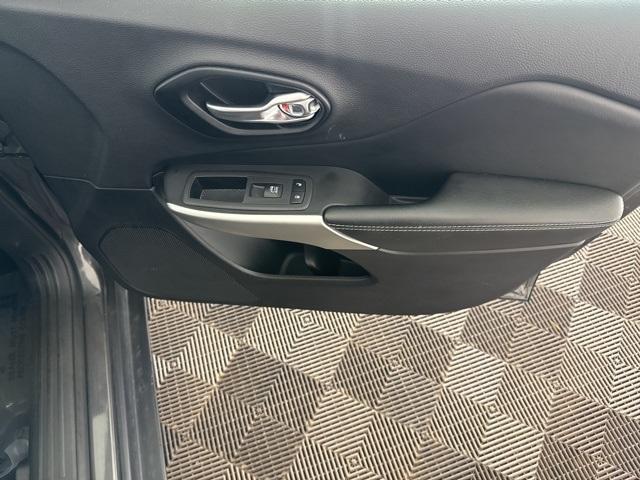 used 2022 Jeep Cherokee car, priced at $21,900