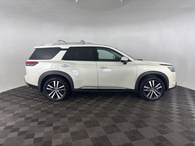 used 2024 Nissan Pathfinder car, priced at $39,000