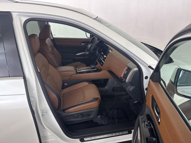 used 2024 Nissan Pathfinder car, priced at $39,000