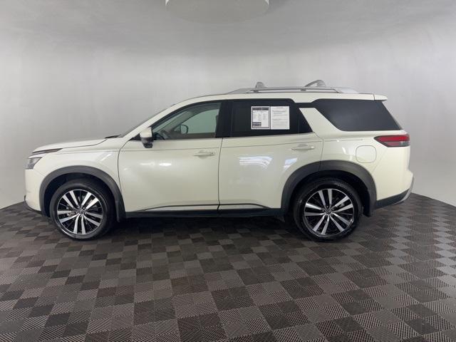 used 2024 Nissan Pathfinder car, priced at $39,000