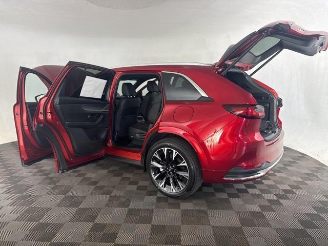 new 2025 Mazda CX-90 car, priced at $53,737