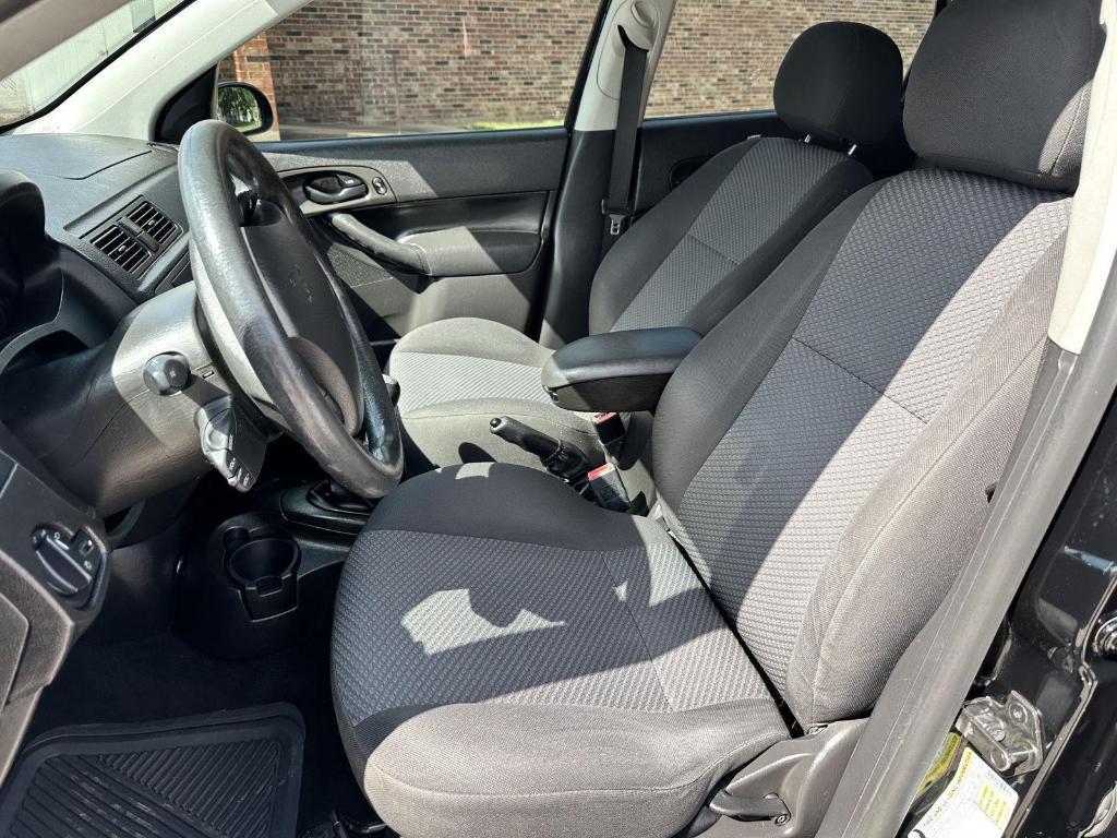used 2006 Ford Focus car, priced at $3,795