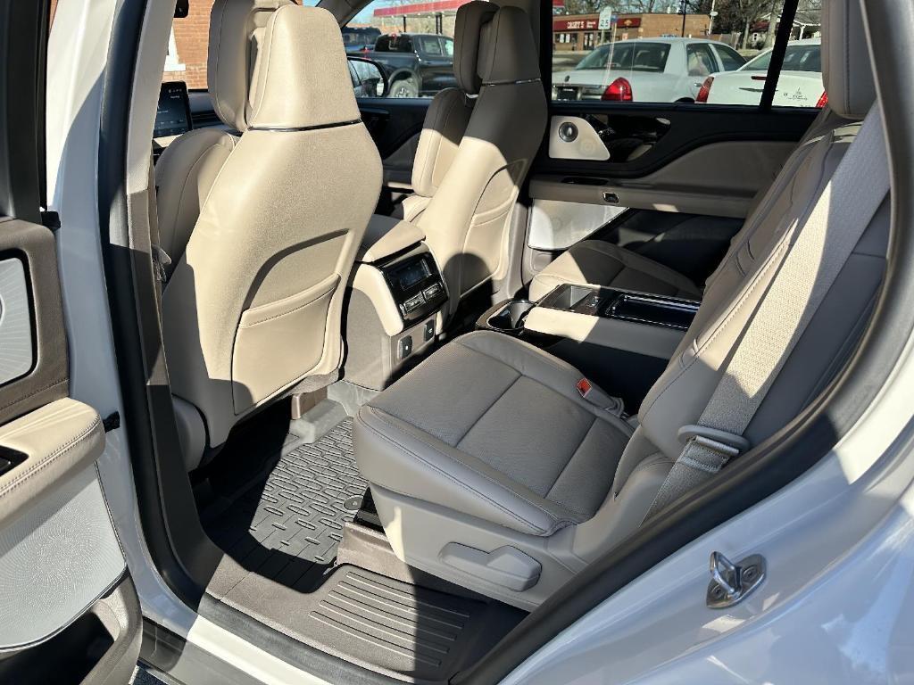 used 2023 Lincoln Aviator car, priced at $57,995