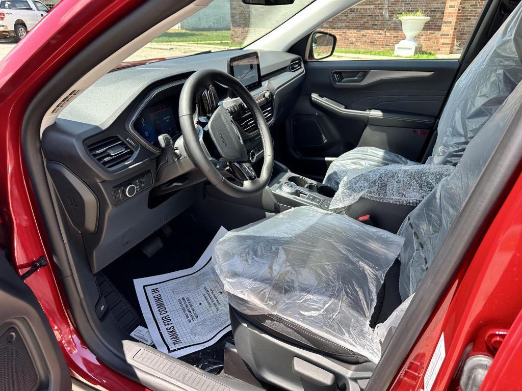 new 2025 Ford Escape car, priced at $27,995