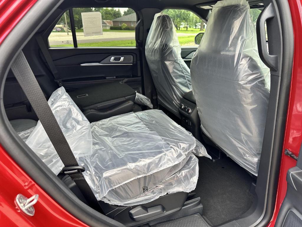 new 2025 Ford Explorer car, priced at $49,228