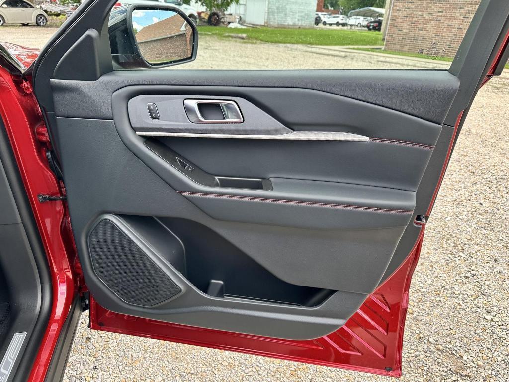 new 2025 Ford Explorer car, priced at $49,228