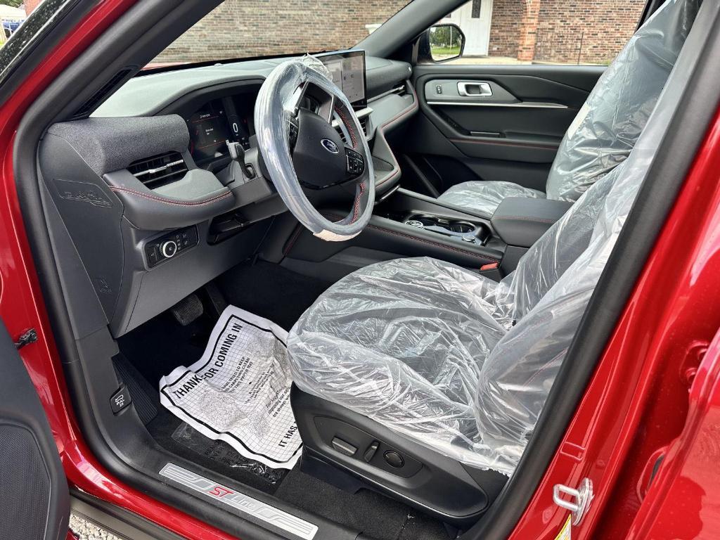 new 2025 Ford Explorer car, priced at $49,228