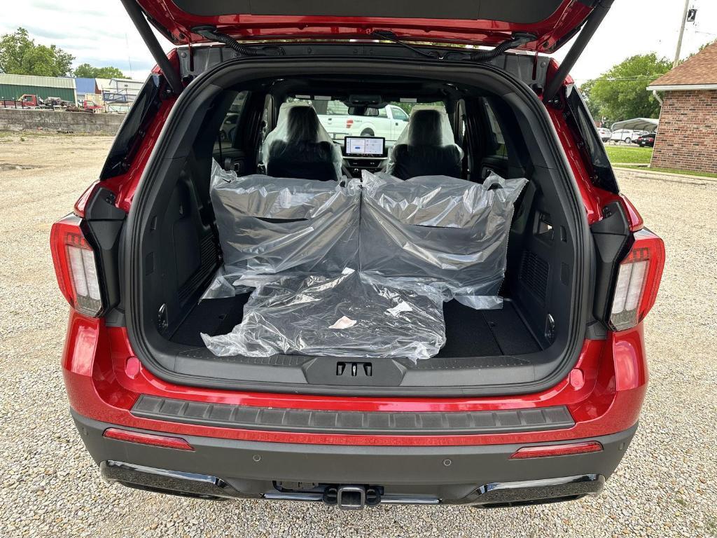 new 2025 Ford Explorer car, priced at $49,228