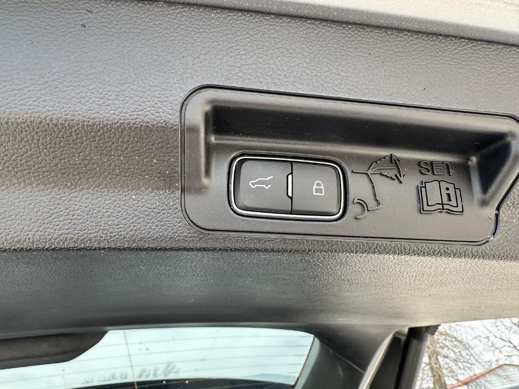 used 2023 Ford Explorer car, priced at $29,995