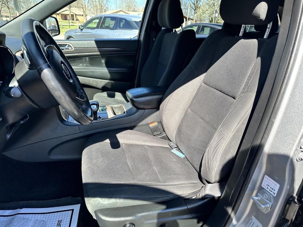 used 2015 Jeep Grand Cherokee car, priced at $11,995