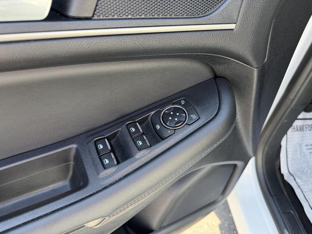 used 2024 Ford Edge car, priced at $26,995
