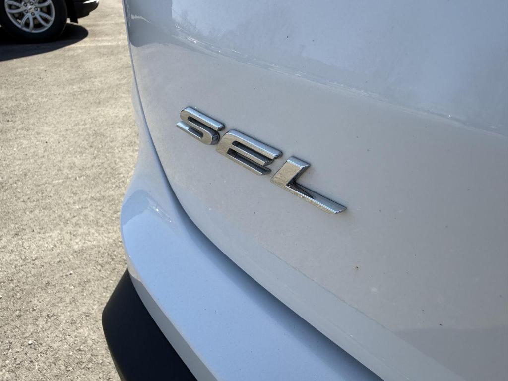 used 2024 Ford Edge car, priced at $26,995
