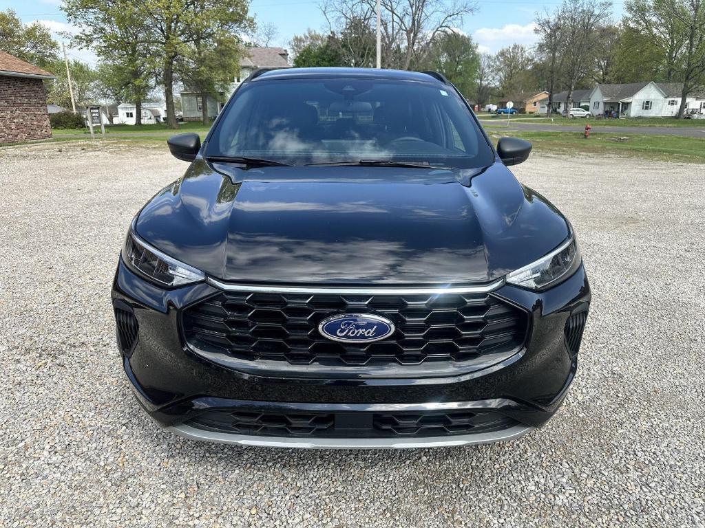 used 2023 Ford Escape car, priced at $24,995