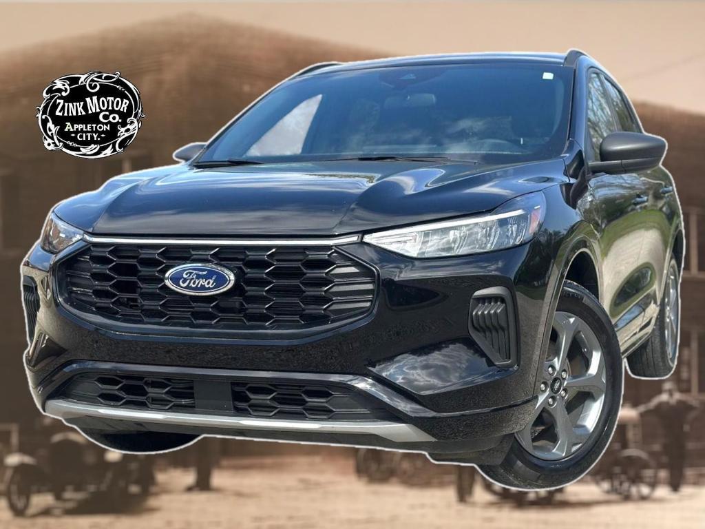 used 2023 Ford Escape car, priced at $24,995