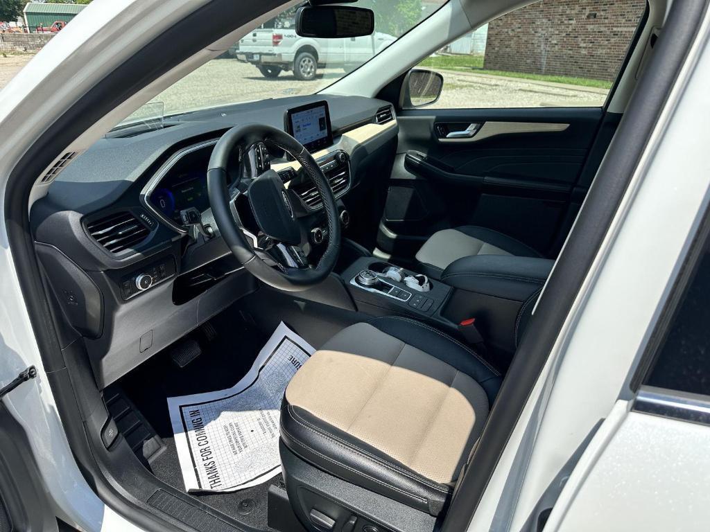 used 2022 Ford Escape car, priced at $24,995