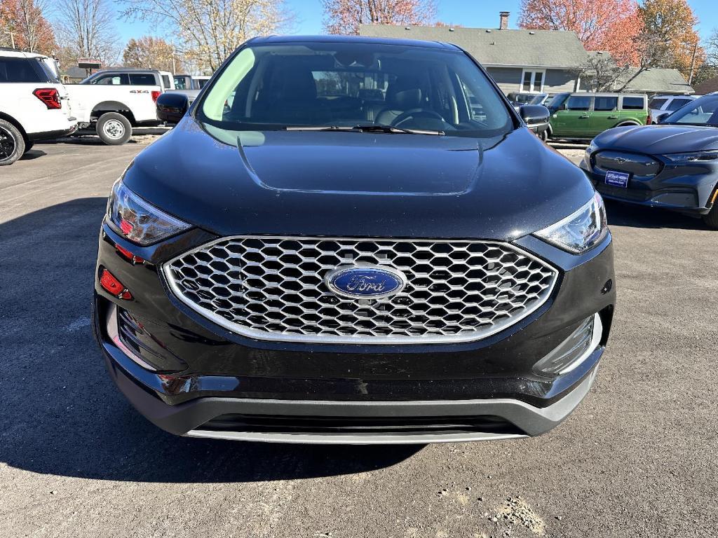 used 2024 Ford Edge car, priced at $29,595