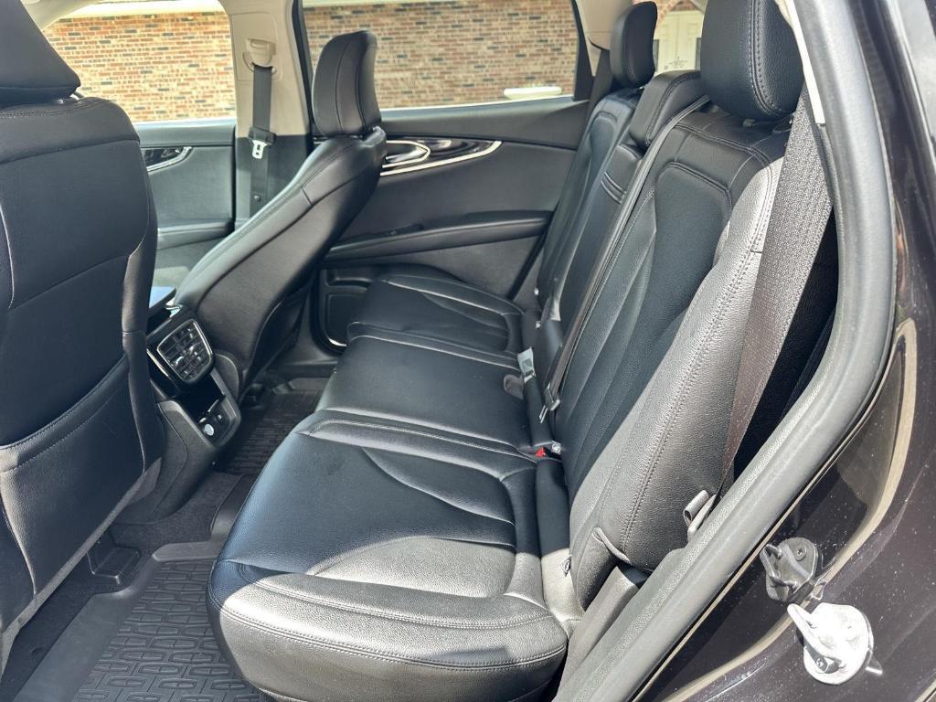 used 2023 Lincoln Nautilus car, priced at $35,995