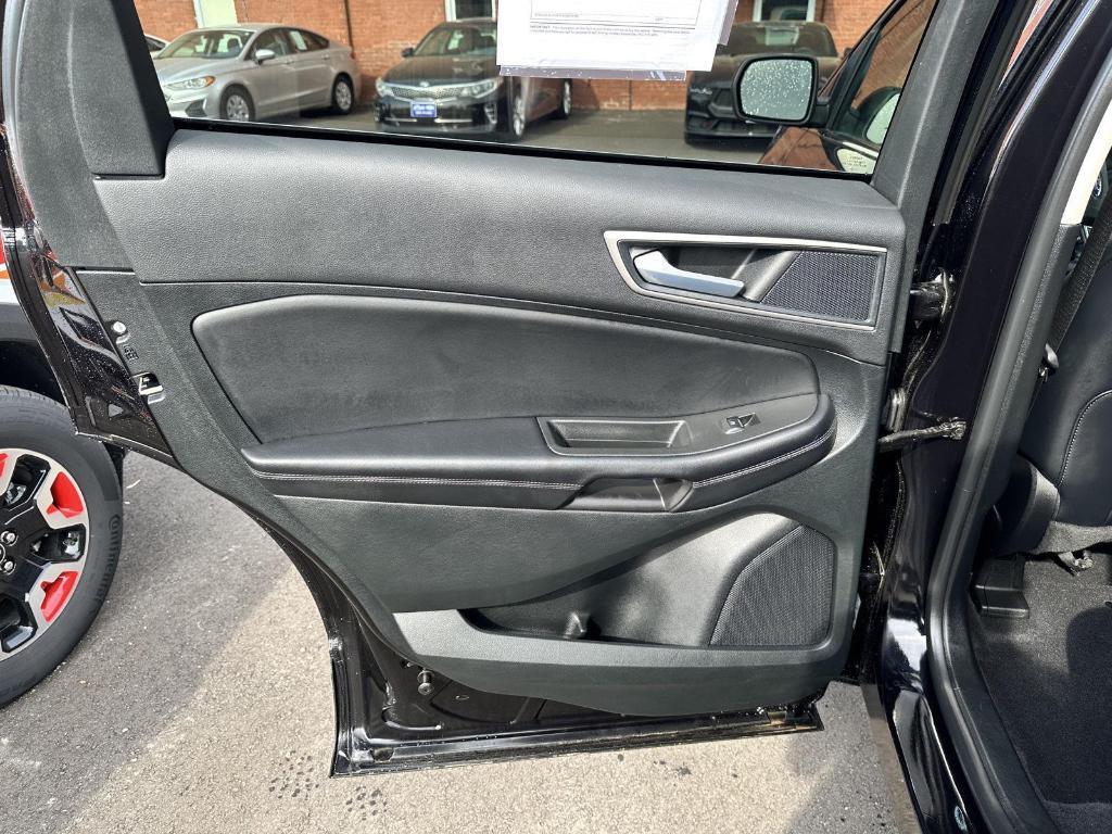 used 2023 Ford Edge car, priced at $30,995