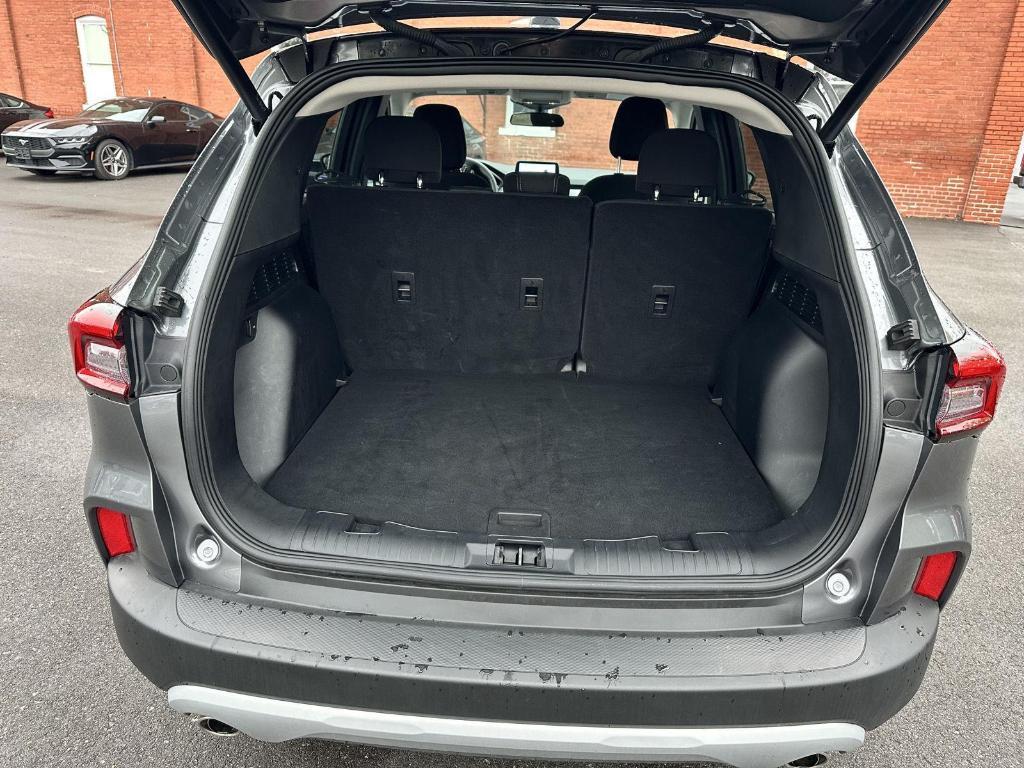 used 2024 Ford Escape car, priced at $26,995