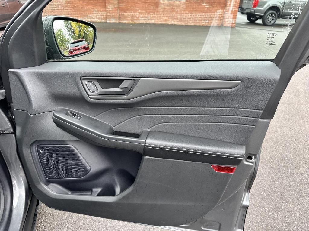 used 2024 Ford Escape car, priced at $26,995