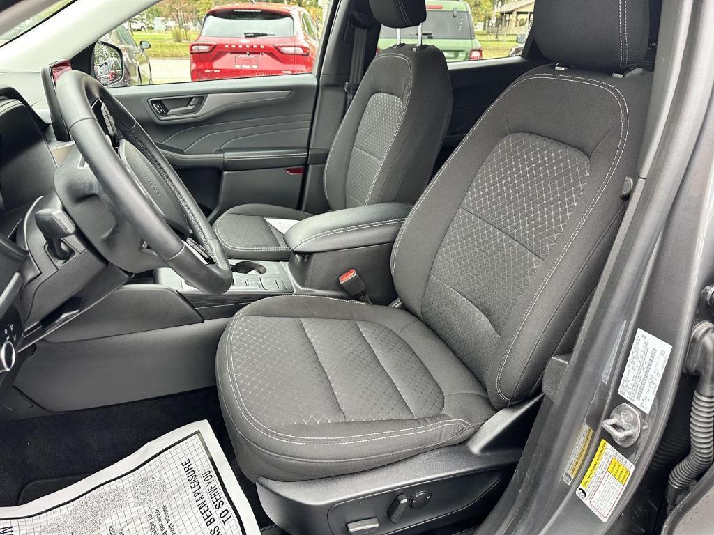 used 2024 Ford Escape car, priced at $26,995