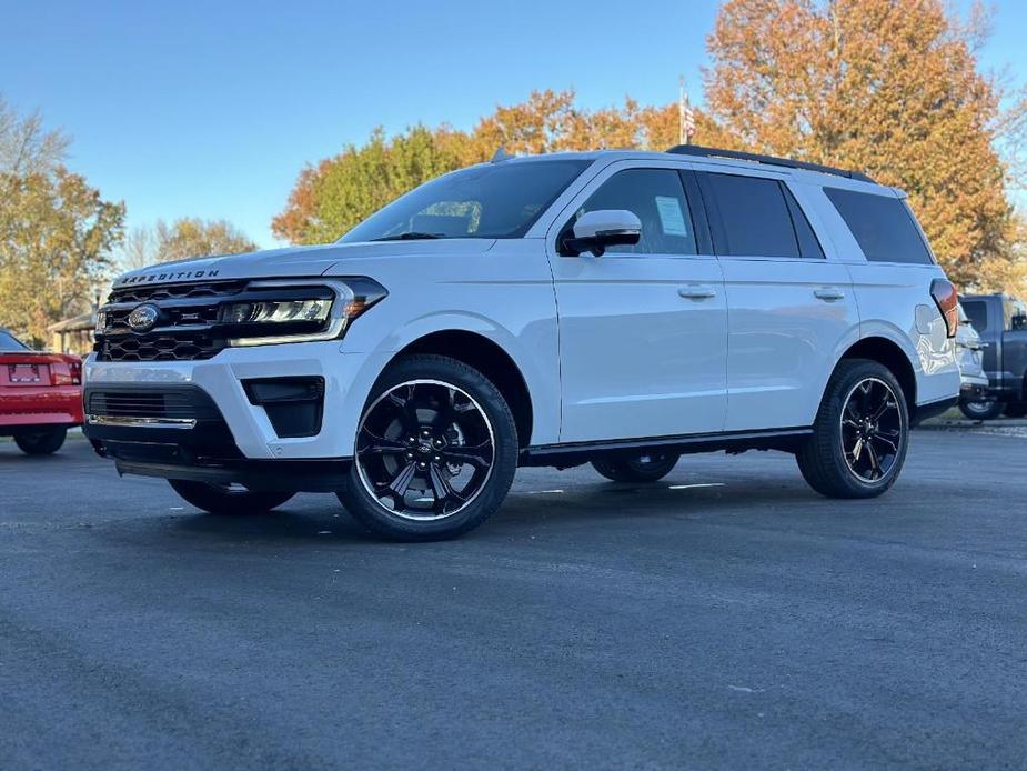 new 2024 Ford Expedition car, priced at $74,660