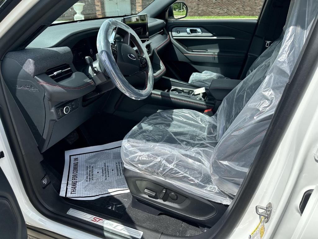 new 2025 Ford Explorer car, priced at $49,498