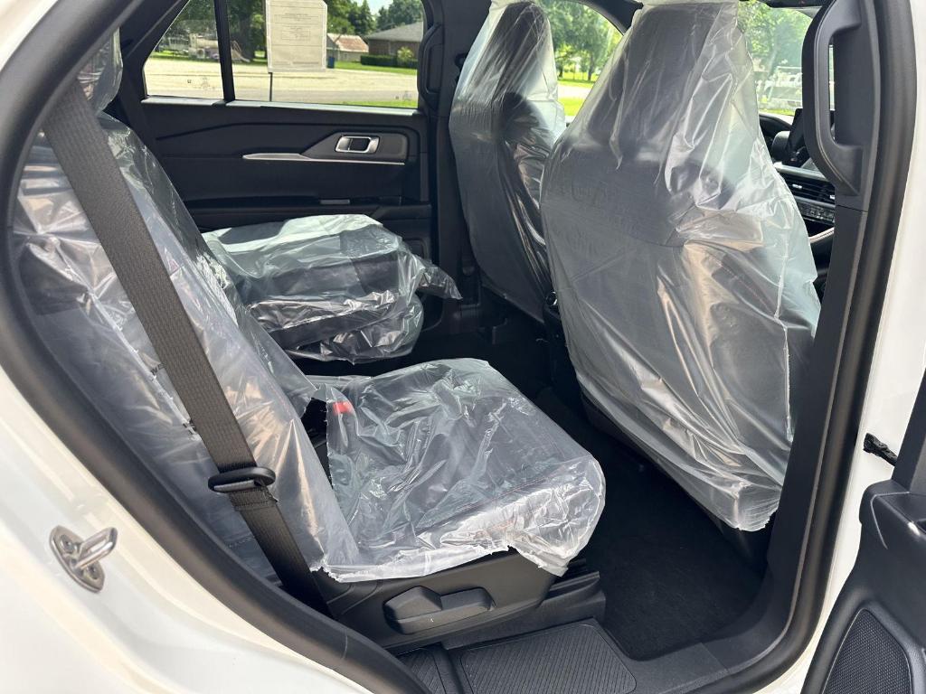 new 2025 Ford Explorer car, priced at $49,498