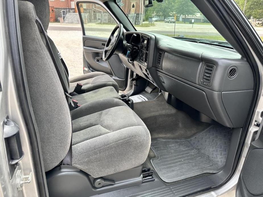 used 2006 Chevrolet Silverado 1500 car, priced at $10,895