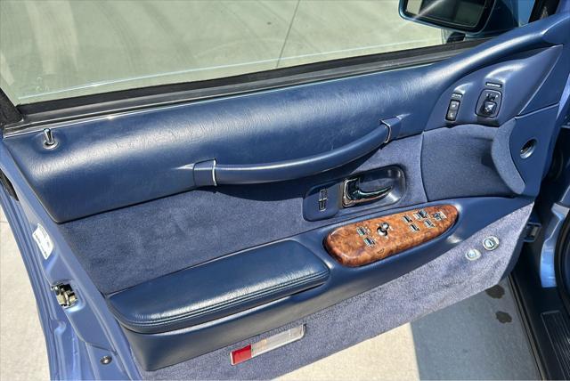 used 1995 Lincoln Town Car car, priced at $13,950