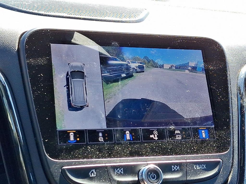 used 2022 Chevrolet Equinox car, priced at $23,999