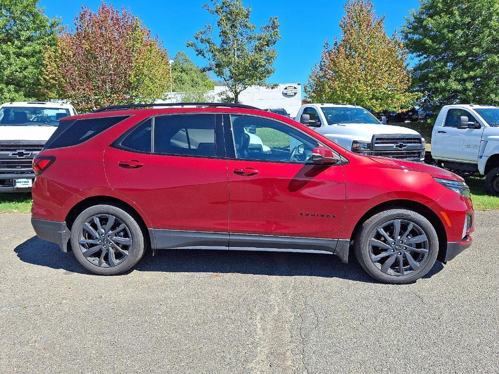used 2022 Chevrolet Equinox car, priced at $23,999