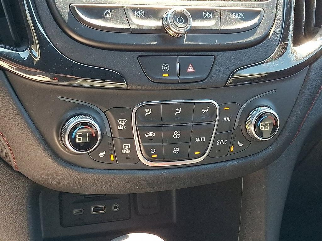 used 2022 Chevrolet Equinox car, priced at $23,999