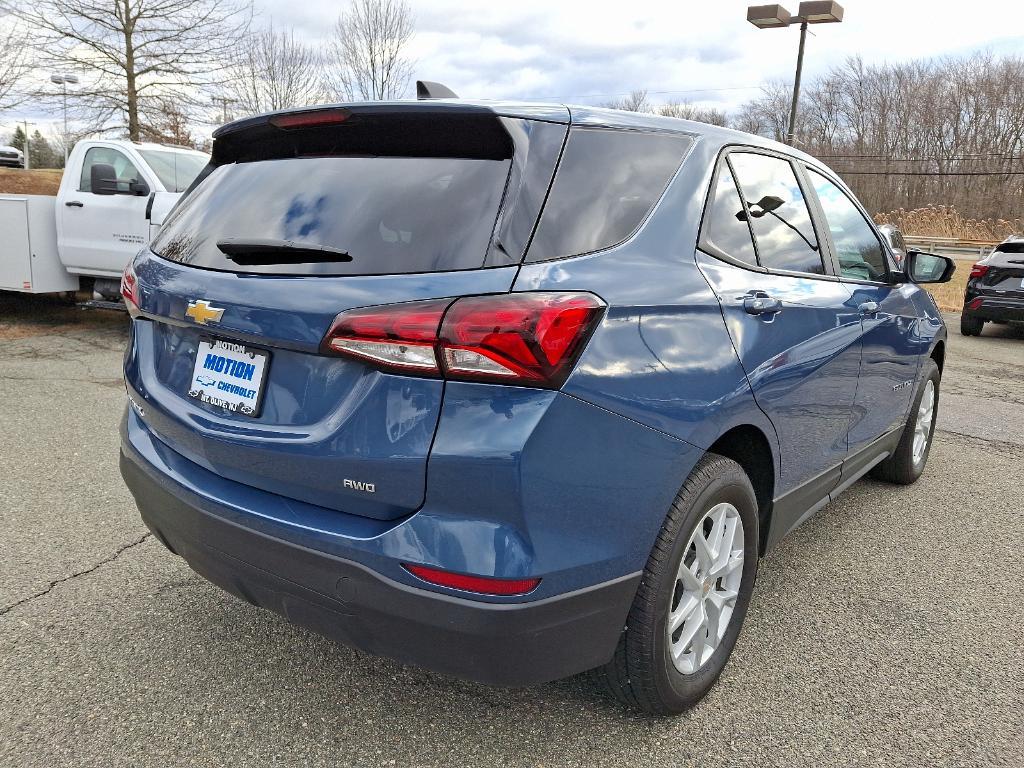 used 2024 Chevrolet Equinox car, priced at $25,995