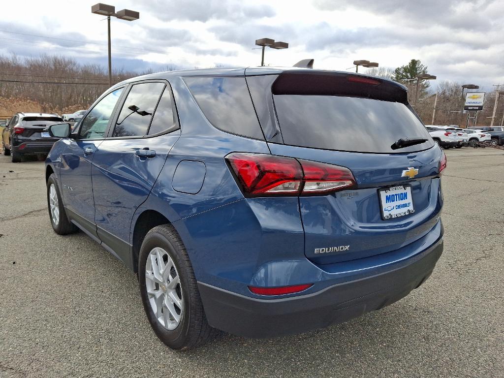 used 2024 Chevrolet Equinox car, priced at $25,995