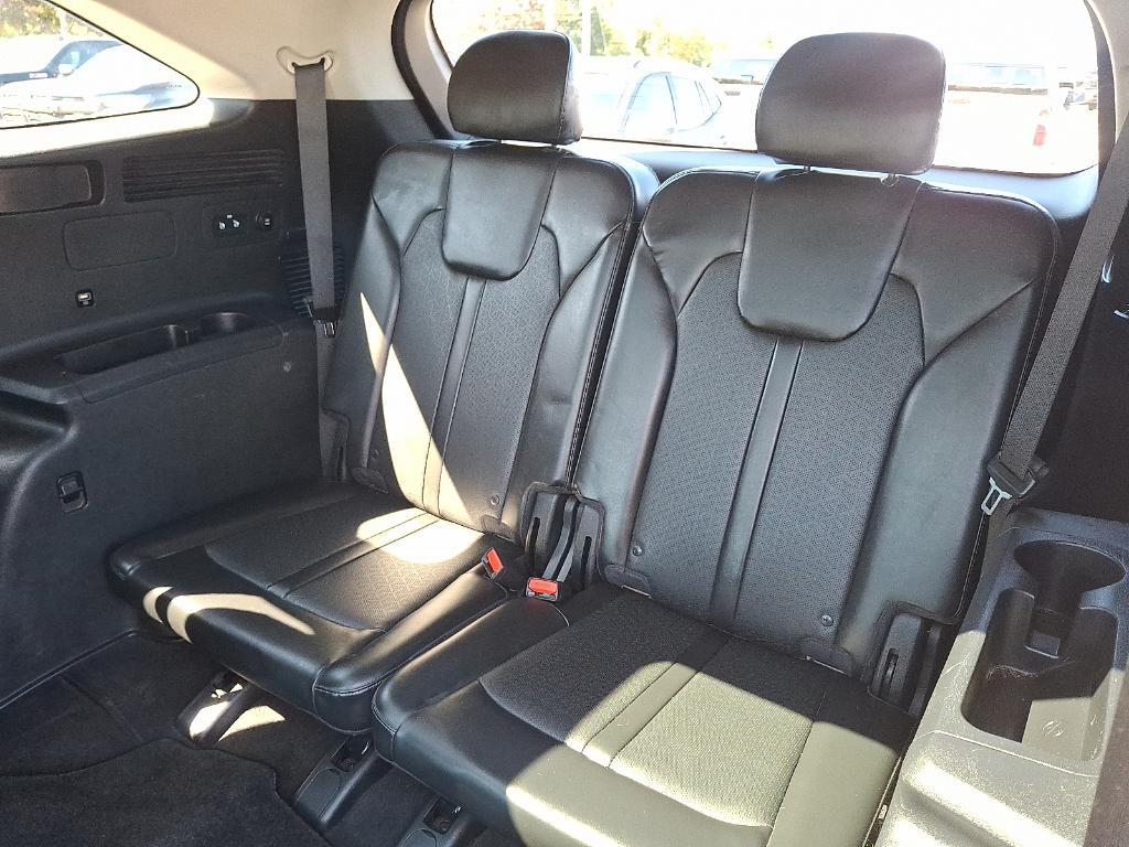 used 2022 Kia Sorento car, priced at $25,995