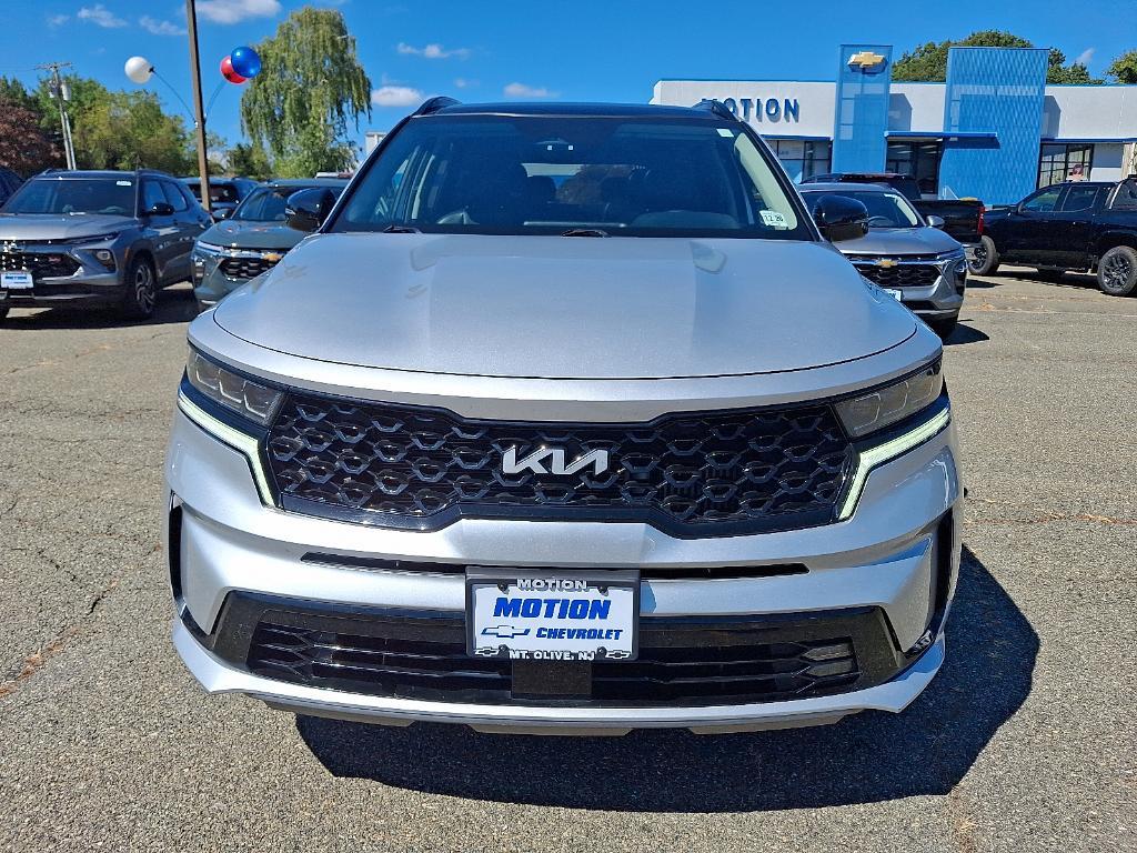 used 2022 Kia Sorento car, priced at $25,995