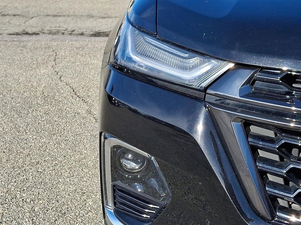 used 2023 Chevrolet Traverse car, priced at $36,202