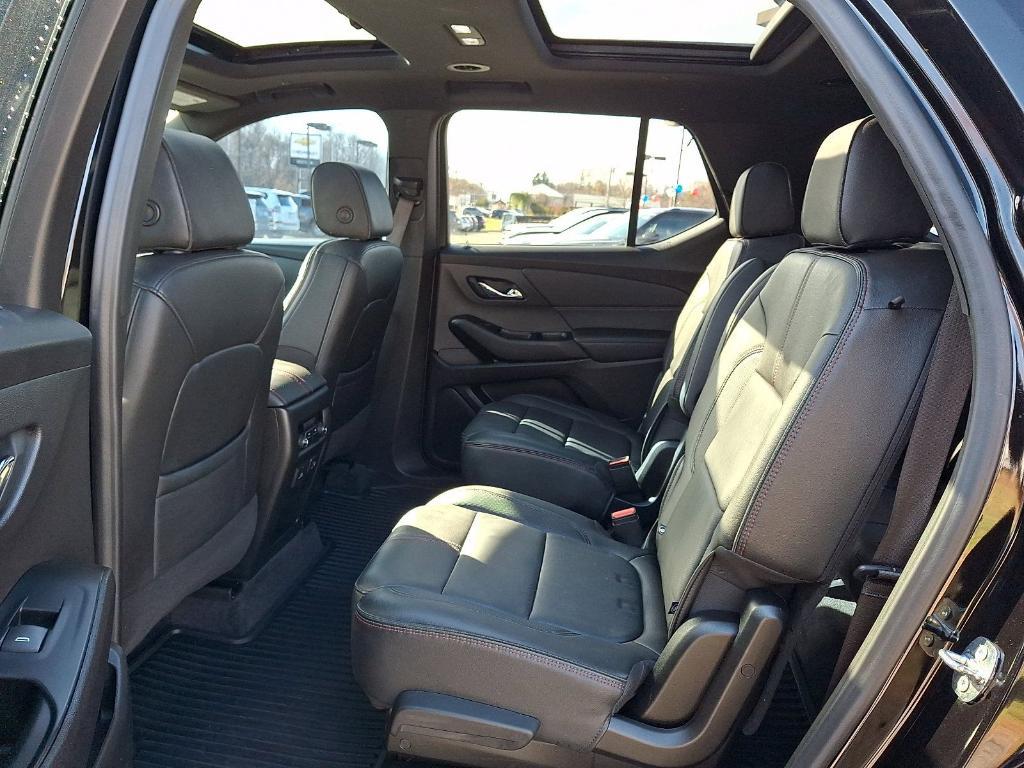 used 2023 Chevrolet Traverse car, priced at $36,202
