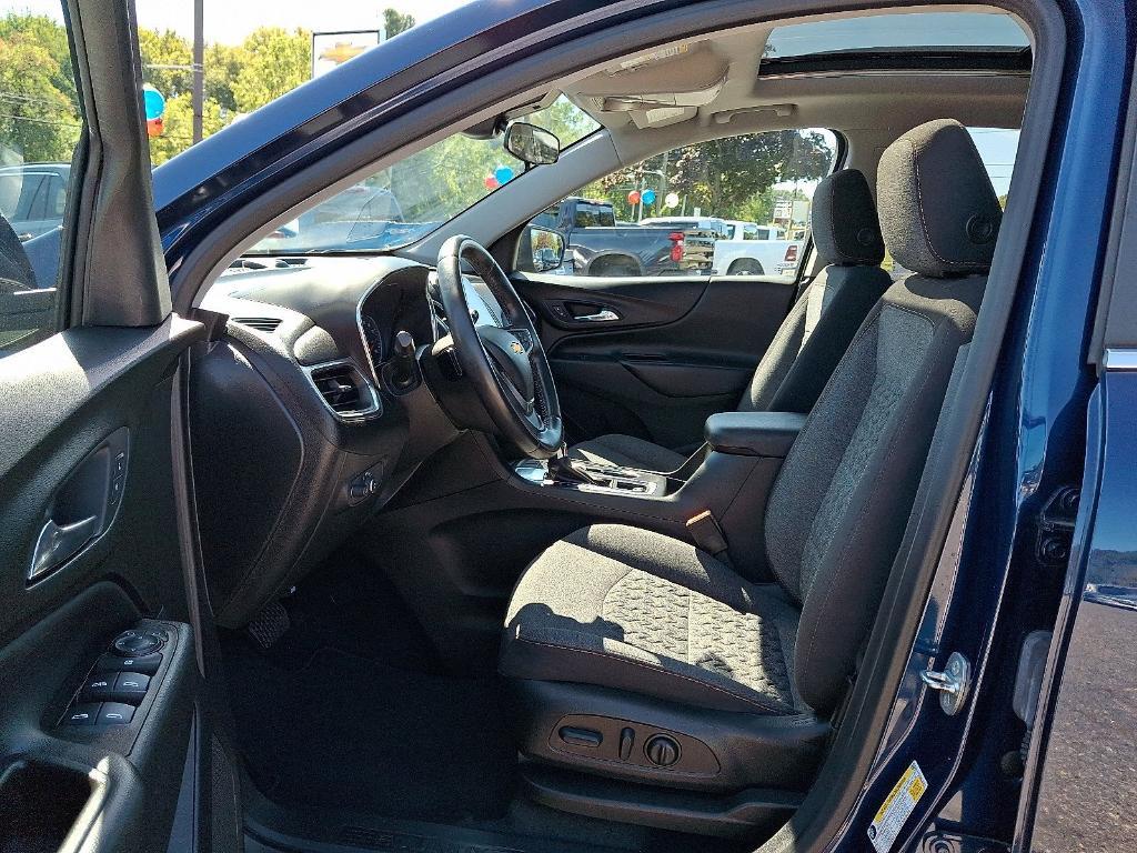 used 2022 Chevrolet Equinox car, priced at $22,598