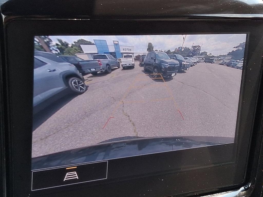 used 2023 Chevrolet Traverse car, priced at $29,499