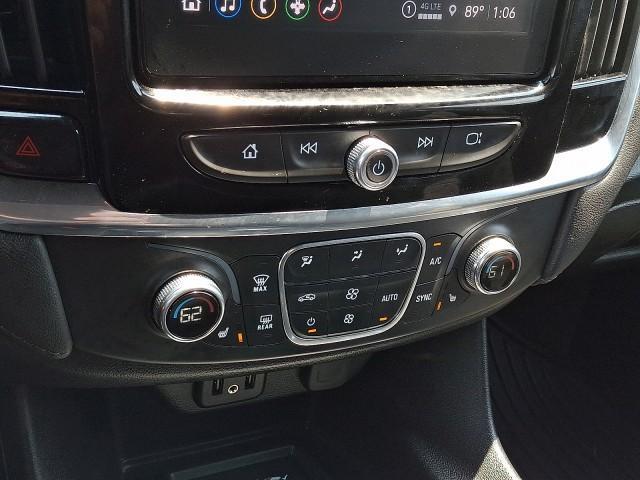 used 2023 Chevrolet Traverse car, priced at $31,495