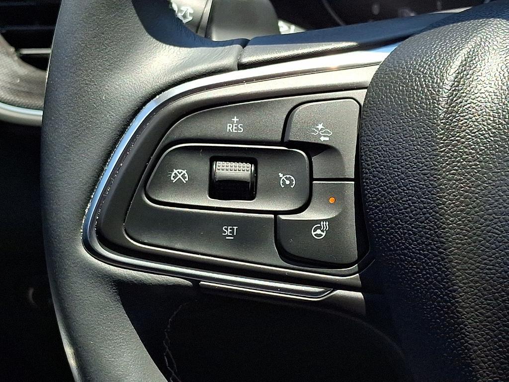 used 2022 Buick Envision car, priced at $23,876