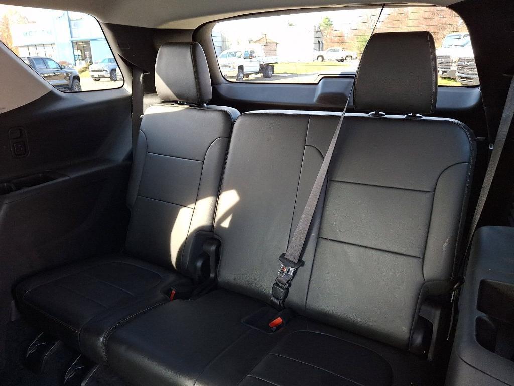 used 2021 Chevrolet Traverse car, priced at $27,495