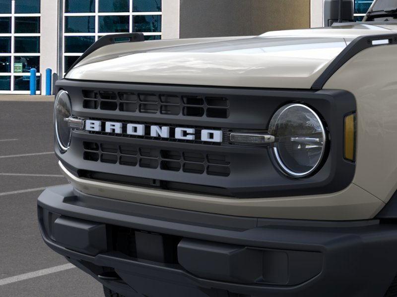 new 2025 Ford Bronco car, priced at $43,261