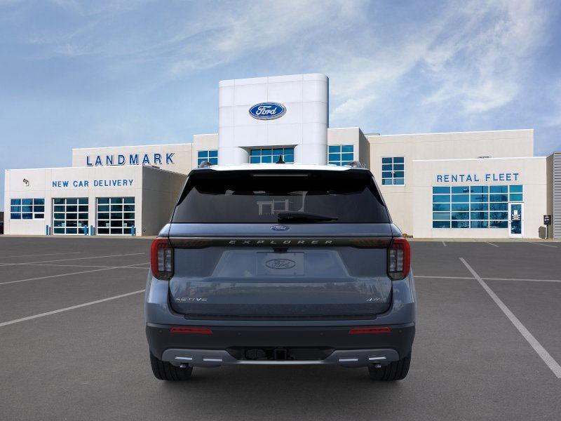 new 2025 Ford Explorer car, priced at $45,928