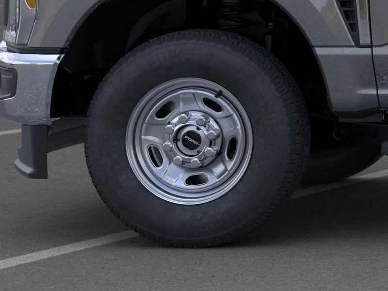 new 2025 Ford F-250 car, priced at $52,090