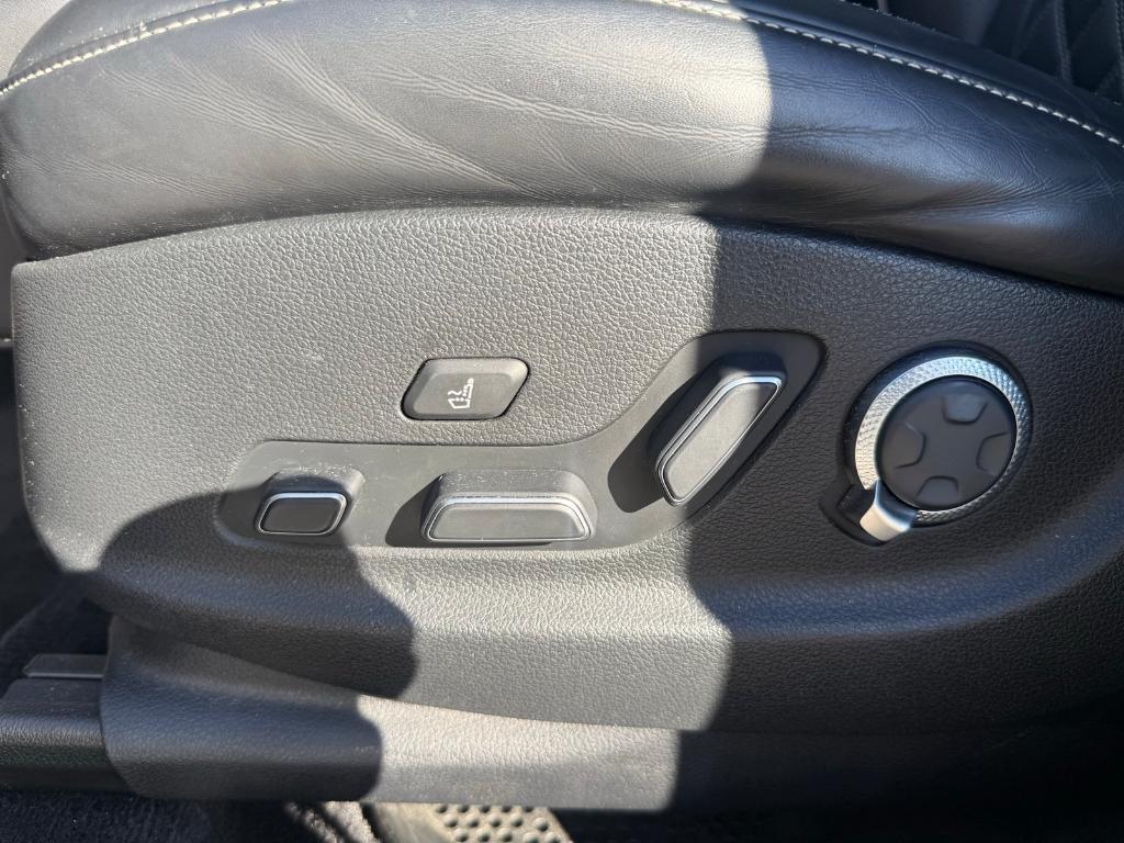 used 2022 Genesis GV80 car, priced at $35,558